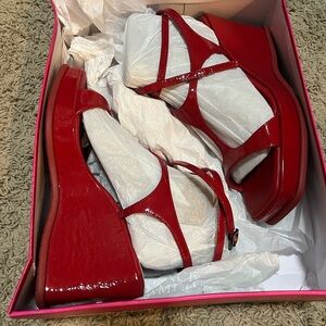 Vince Camuto fire whirl sandal